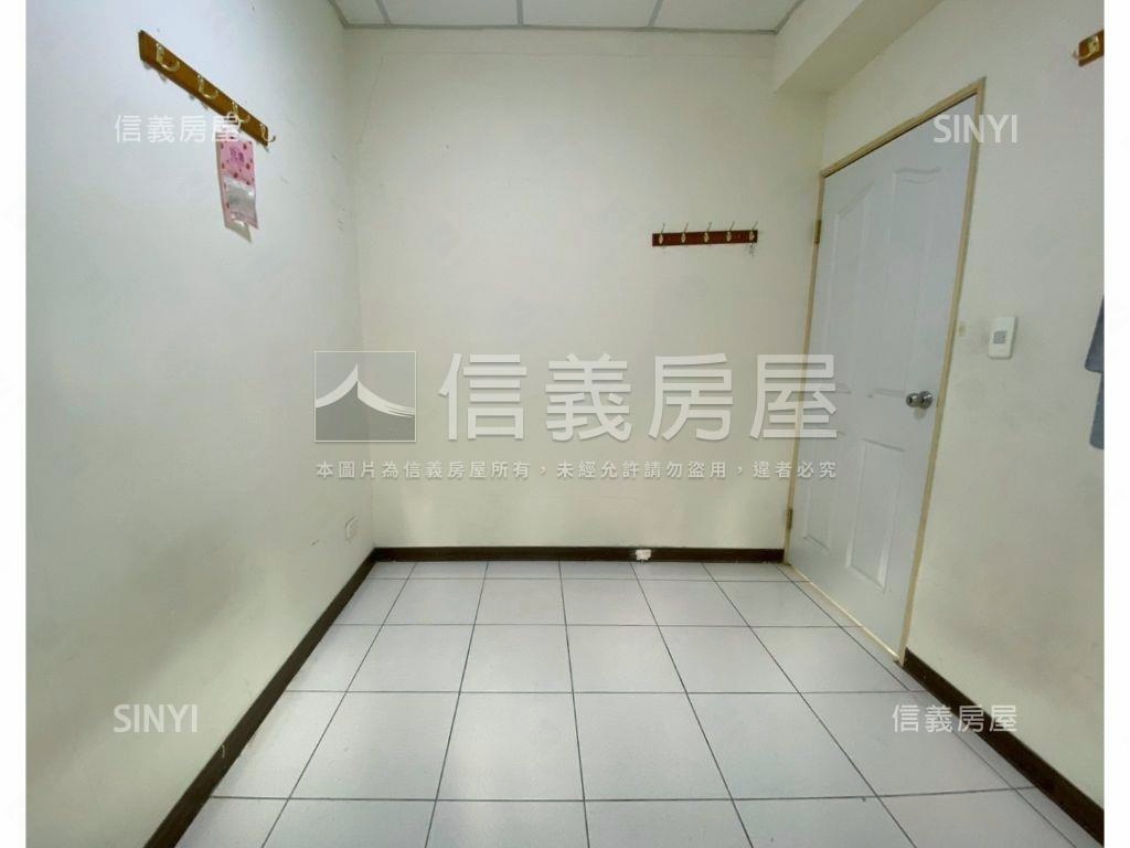 達觀鎮Ａ１邊間高樓層房屋室內格局與周邊環境
