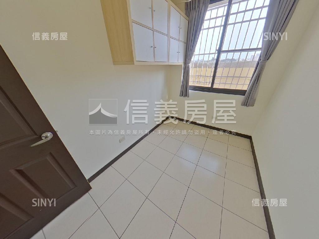 立新學區震後四房平面車位房屋室內格局與周邊環境