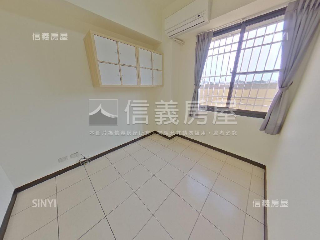 立新學區震後四房平面車位房屋室內格局與周邊環境