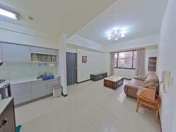 立新學區震後四房平面車位