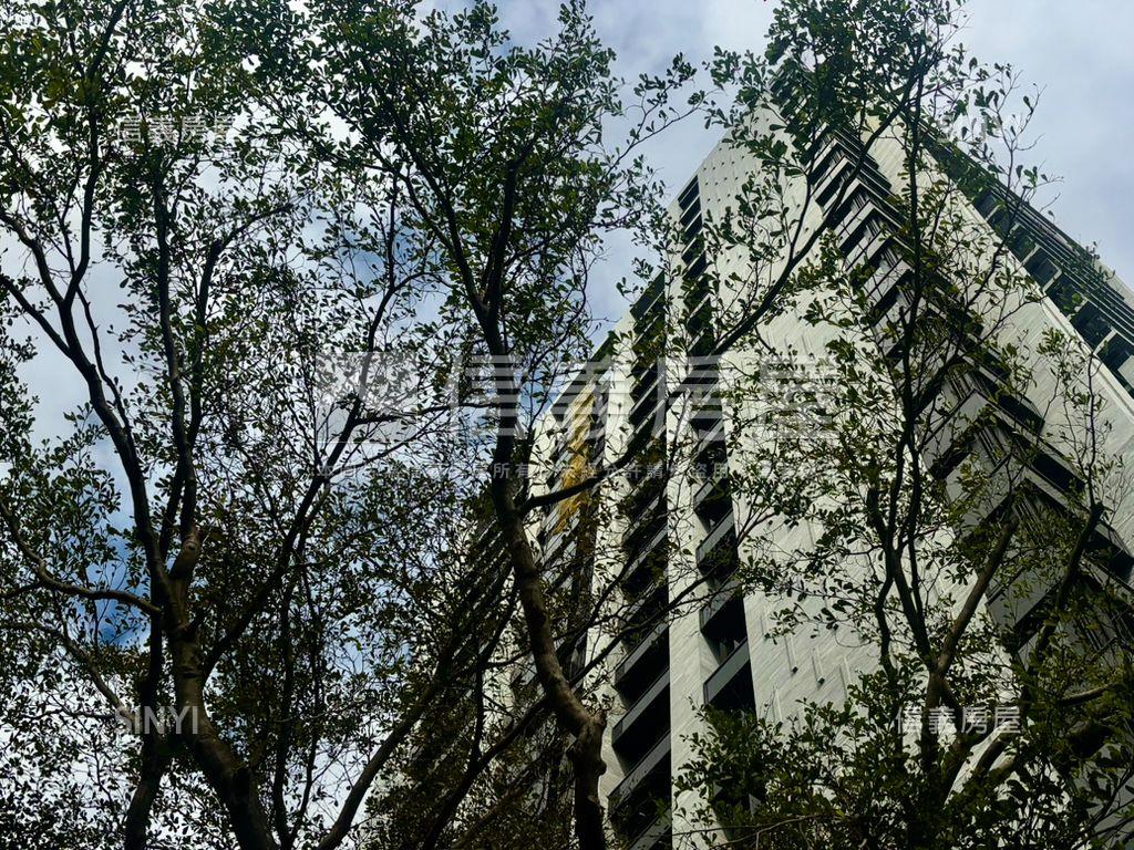 德杰Ｂ３三房坡平車房屋室內格局與周邊環境