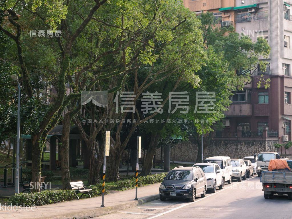 德杰Ｂ３三房坡平車房屋室內格局與周邊環境