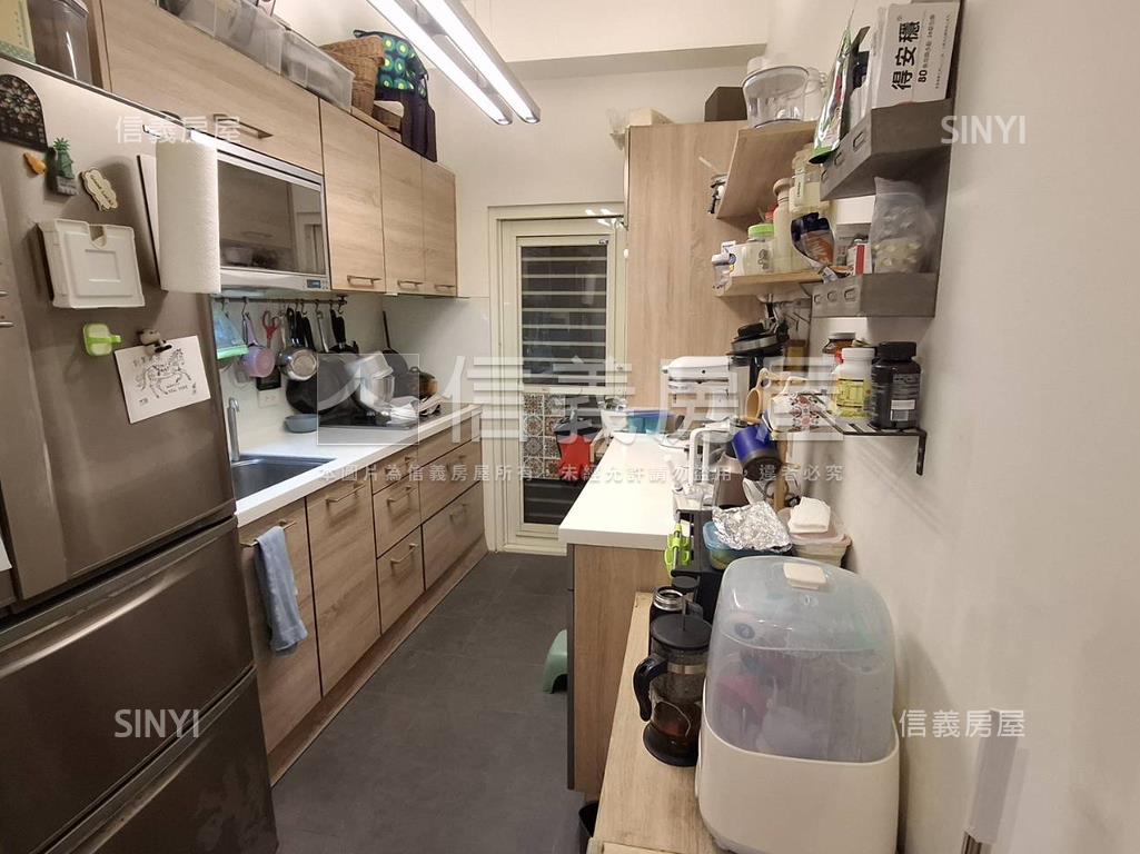 遠景２１優選兩房兩衛房屋室內格局與周邊環境