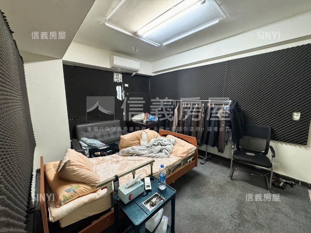 近中國醫三房採光戶房屋室內格局與周邊環境