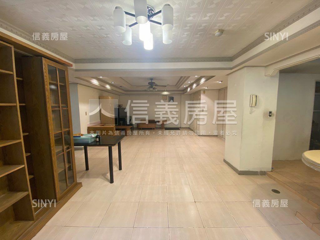 綠蔭美景電梯三房房屋室內格局與周邊環境