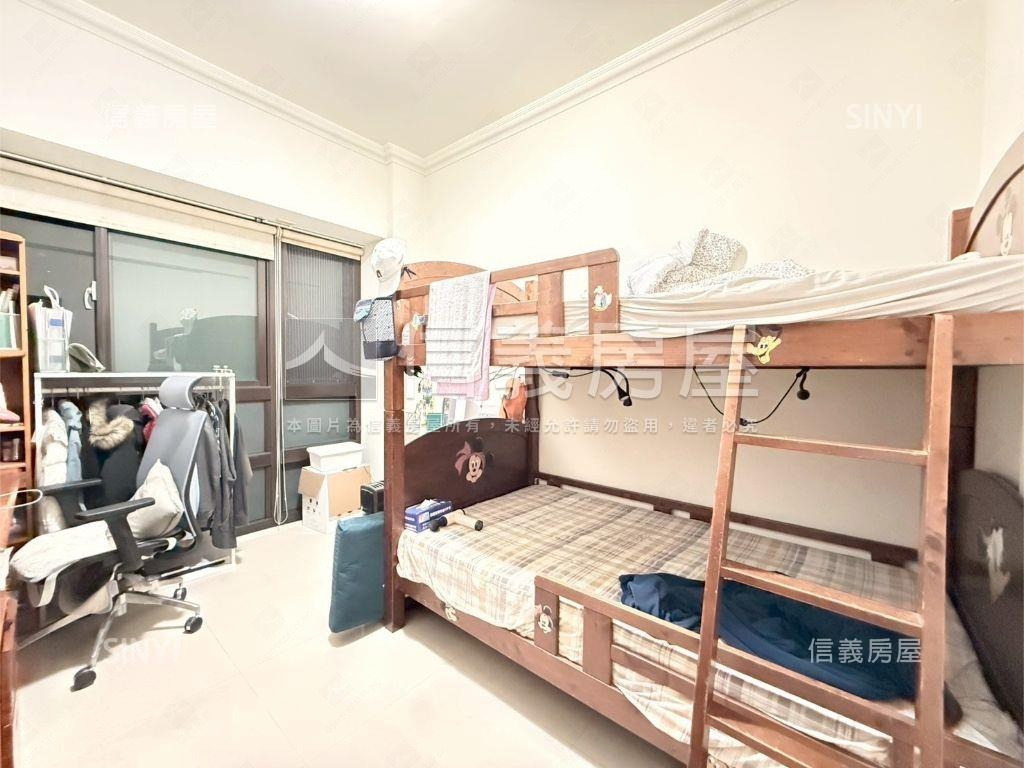 博愛７６培英３＋１雙平車房屋室內格局與周邊環境