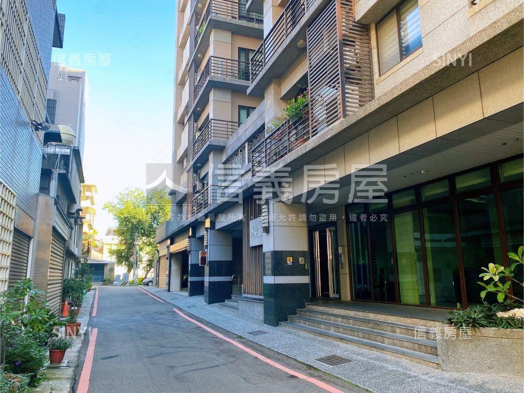 博愛７６培英３＋１雙平車房屋室內格局與周邊環境