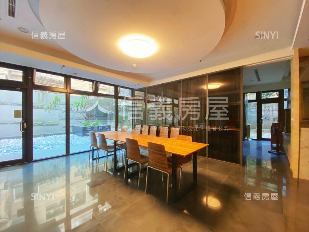 博愛７６培英３＋１雙平車房屋室內格局與周邊環境