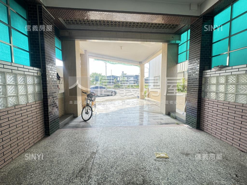 岡山火車站正路大地坪透天房屋室內格局與周邊環境