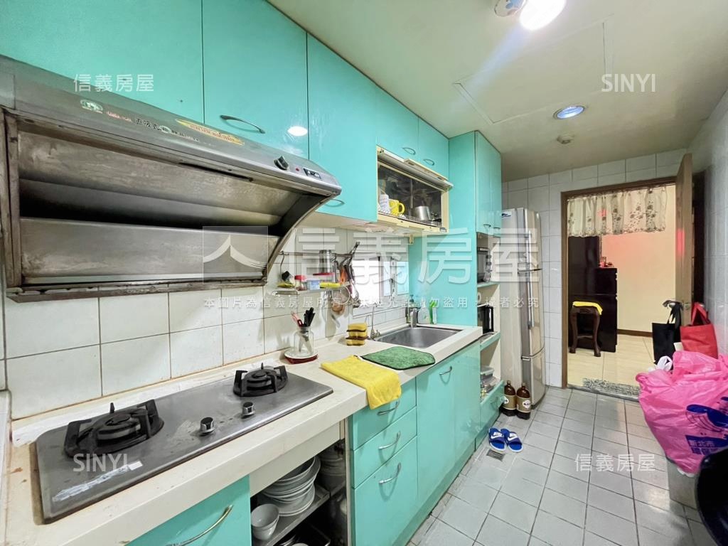 安德商圈大３房帶車位房屋室內格局與周邊環境