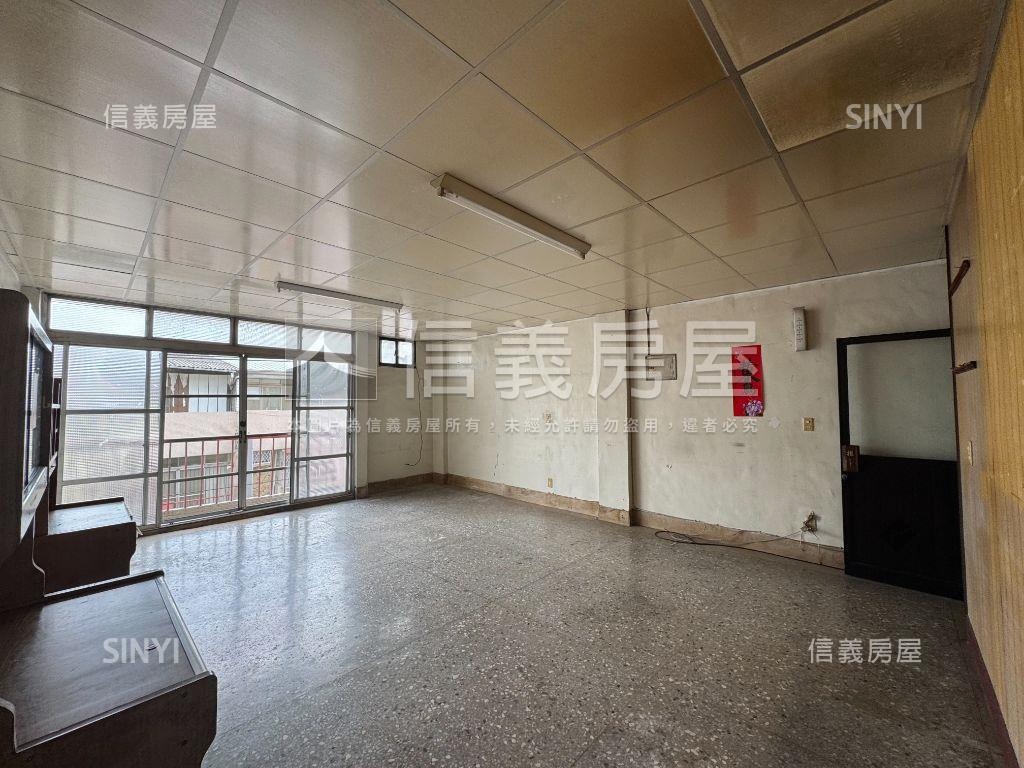 北屯區★松山街朝南透店房屋室內格局與周邊環境