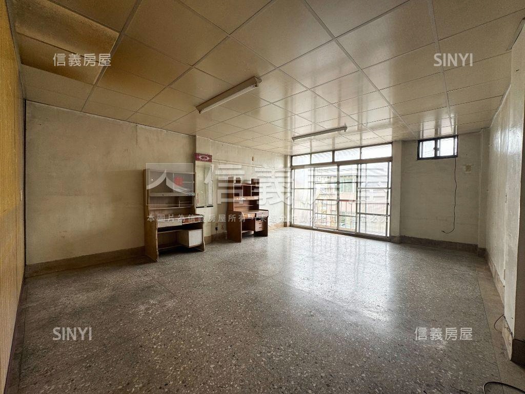 北屯區★松山街朝南透店房屋室內格局與周邊環境