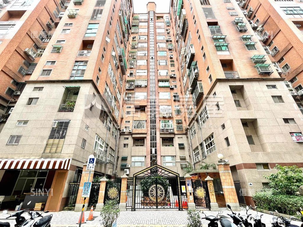 高鮮屋◇挑高美宅房屋室內格局與周邊環境