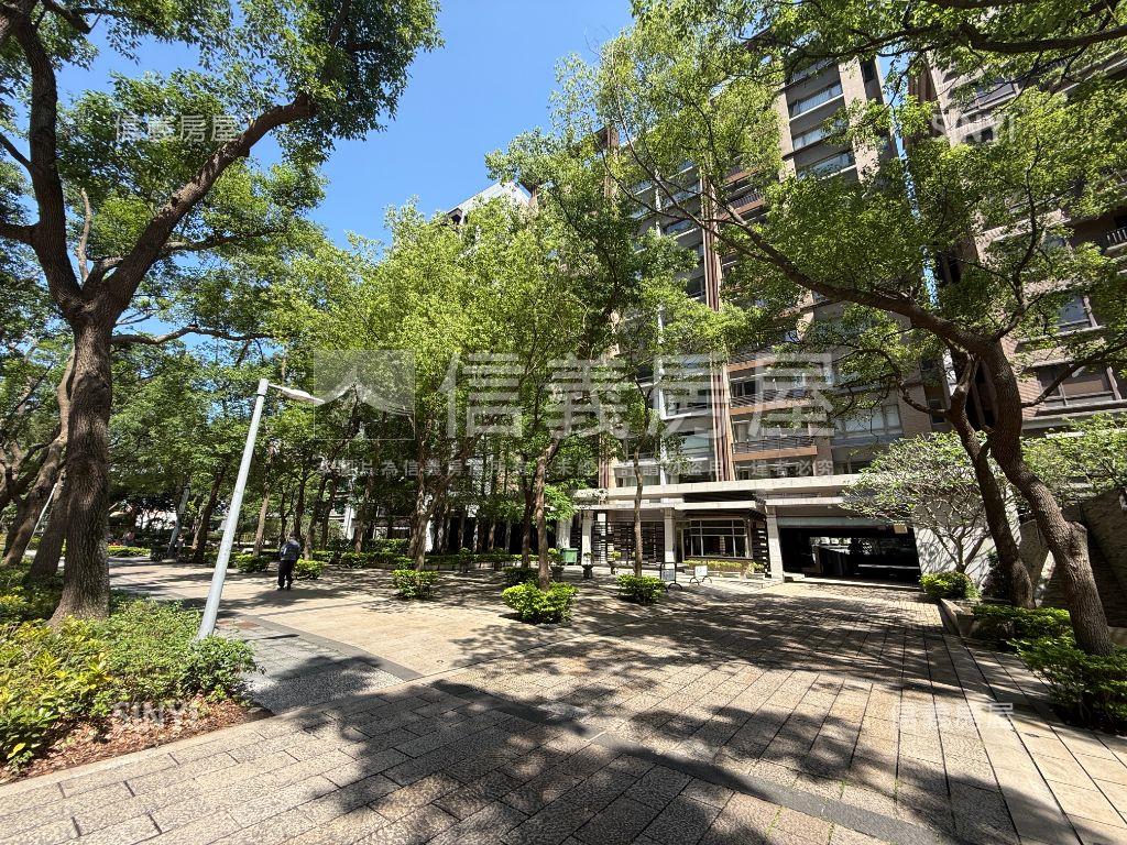 館藏藝術之巔－大晴空房屋室內格局與周邊環境