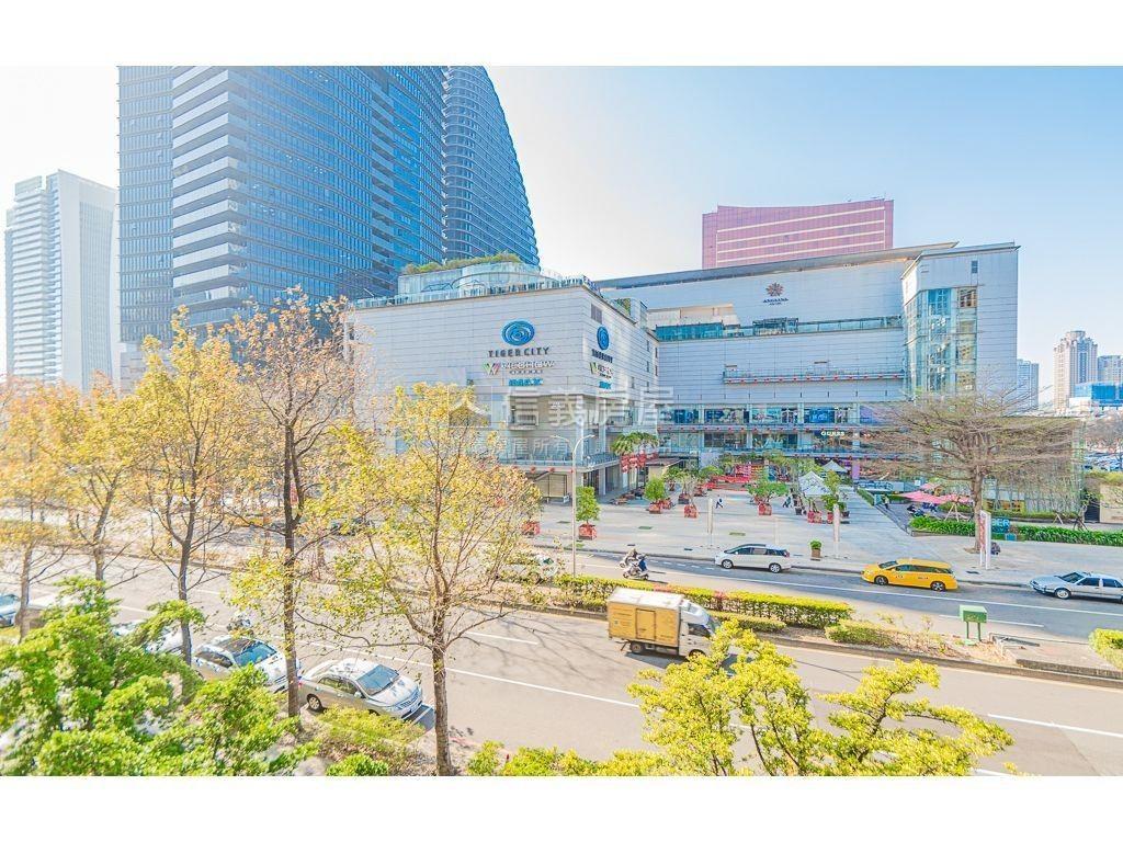 十二期低總價裝潢小豪宅房屋室內格局與周邊環境