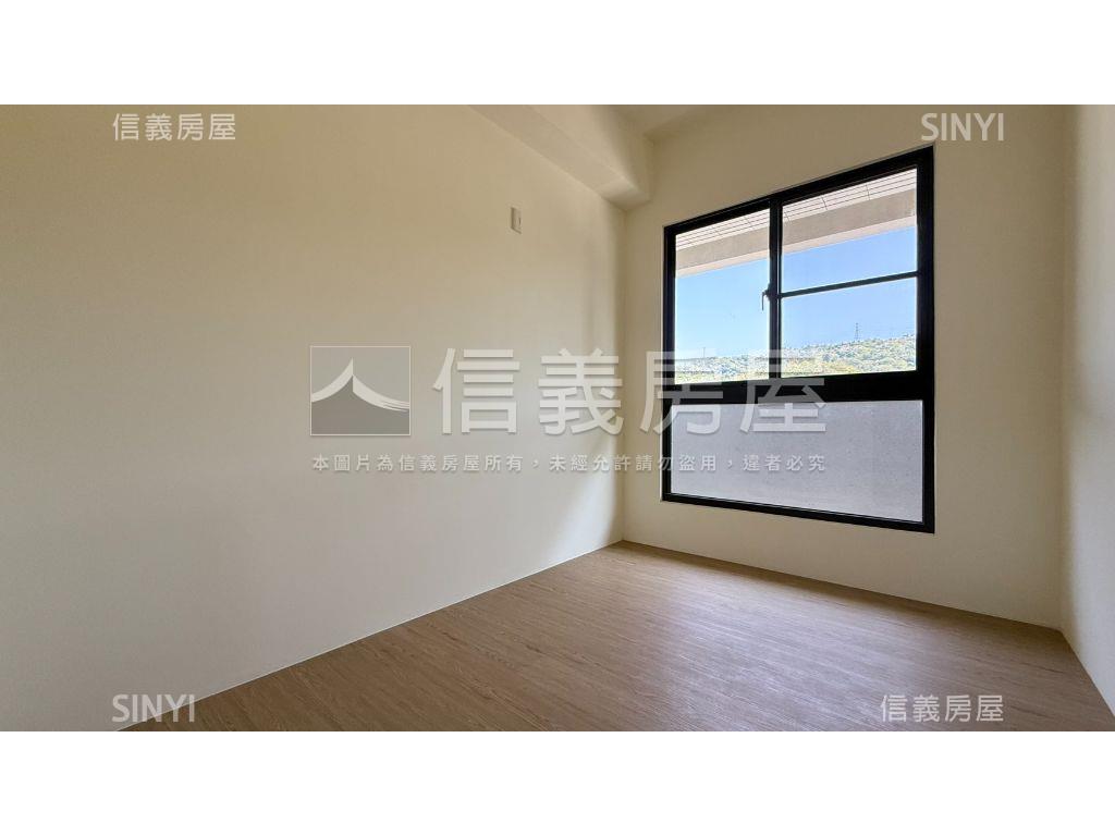 豐閱榮耀５三房車位次頂樓房屋室內格局與周邊環境