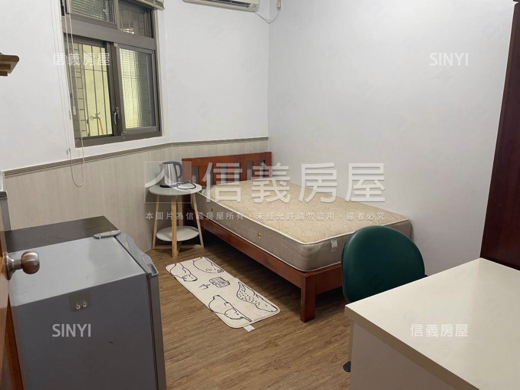 近捷運一樓美屋房屋室內格局與周邊環境