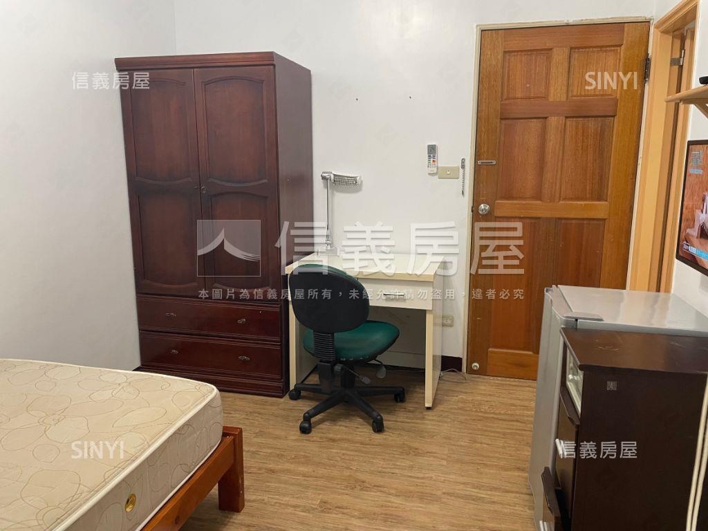 近捷運一樓美屋房屋室內格局與周邊環境