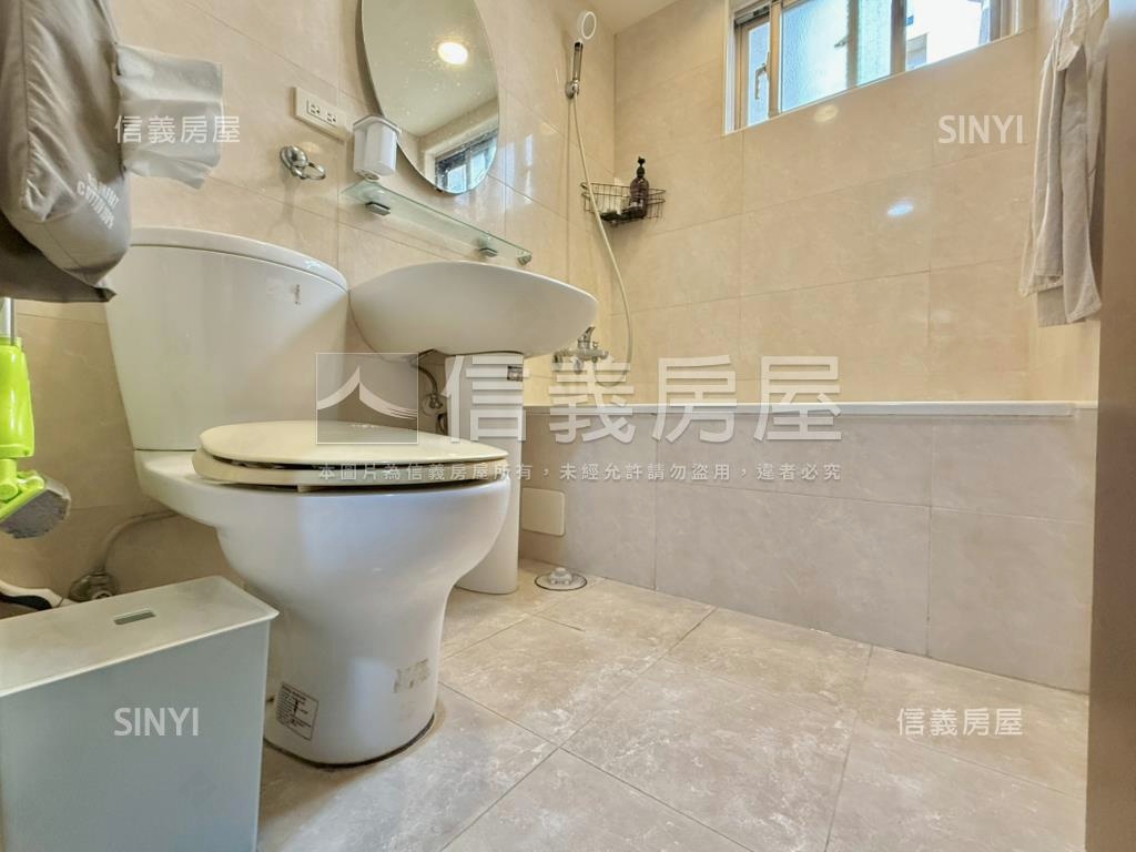 仁愛特區小提琴典雅四房房屋室內格局與周邊環境