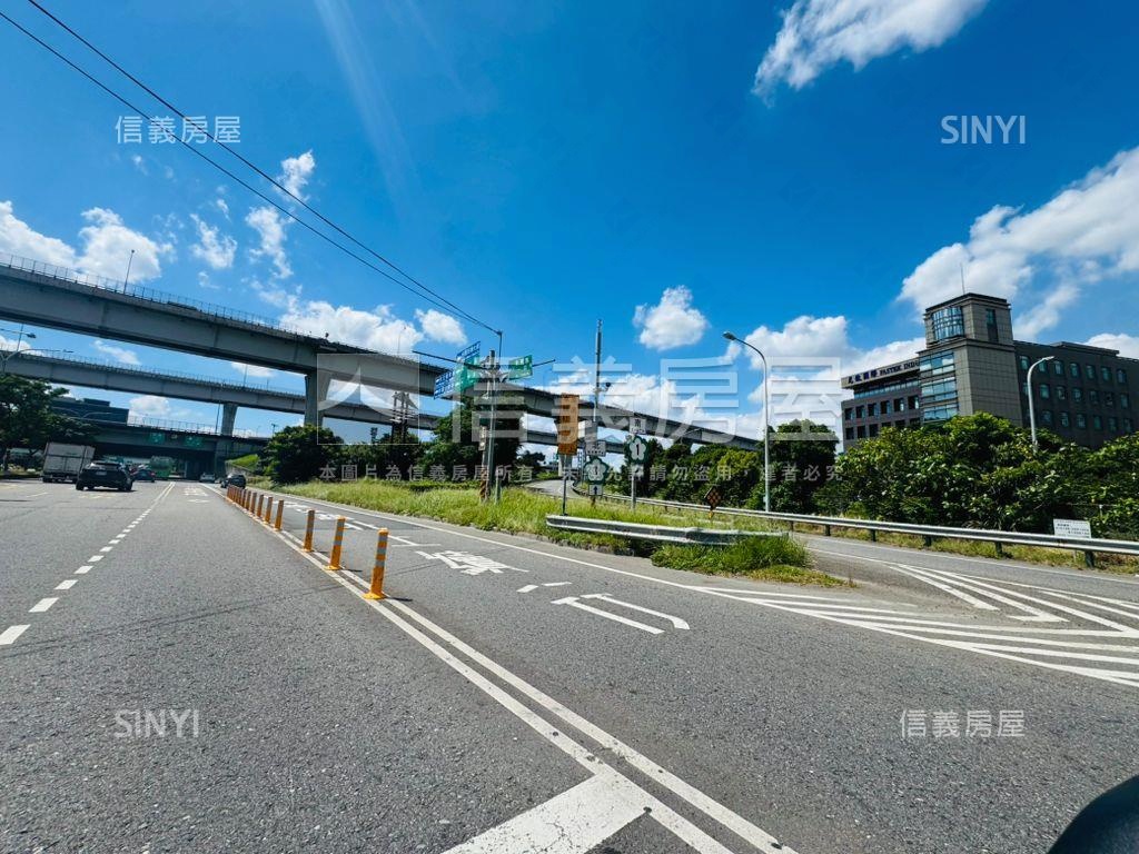鴻築麗苑★雙衛浴兩房車位房屋室內格局與周邊環境