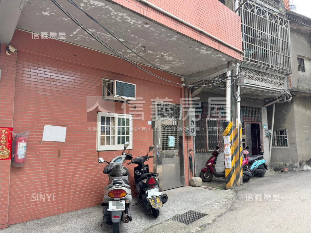 近三峽站•收租透天房屋室內格局與周邊環境