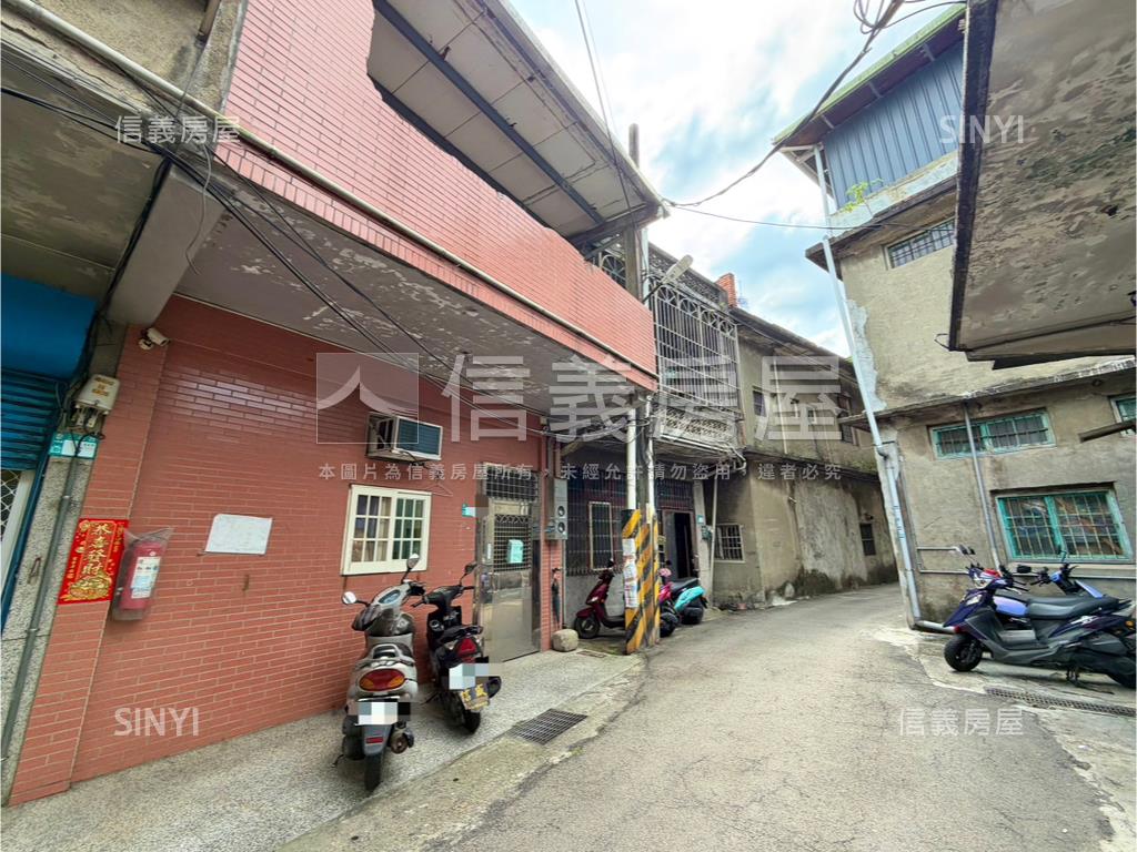 近三峽站•收租透天房屋室內格局與周邊環境