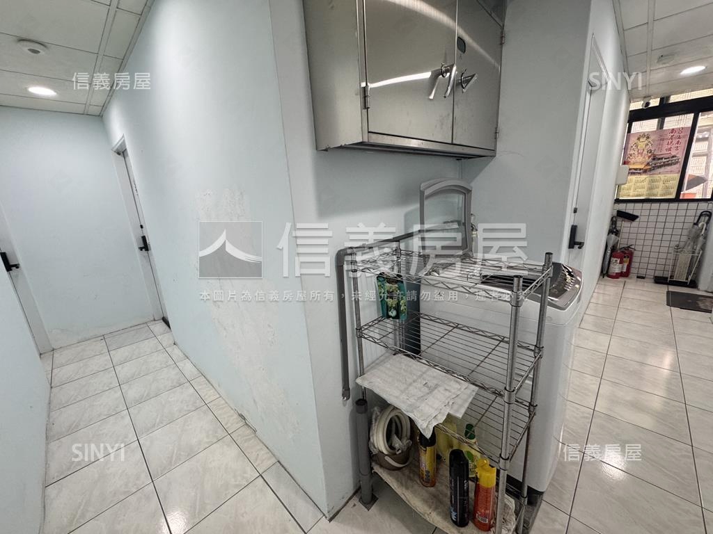 南港稀有低總美寓房屋室內格局與周邊環境
