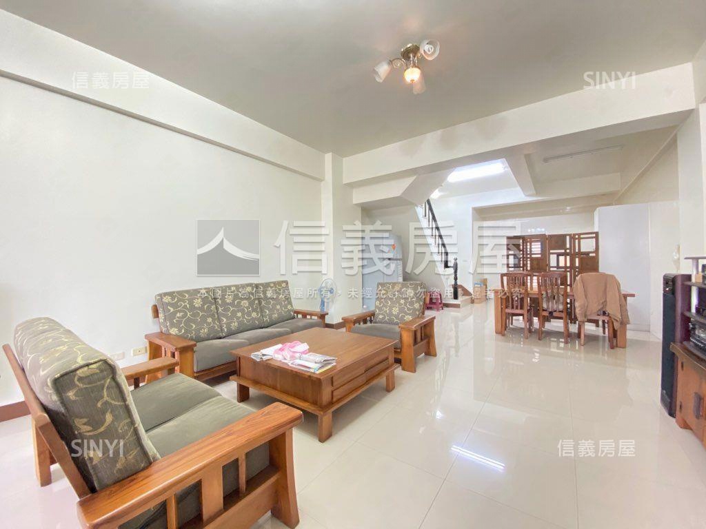仁武景觀大地坪透天房屋室內格局與周邊環境