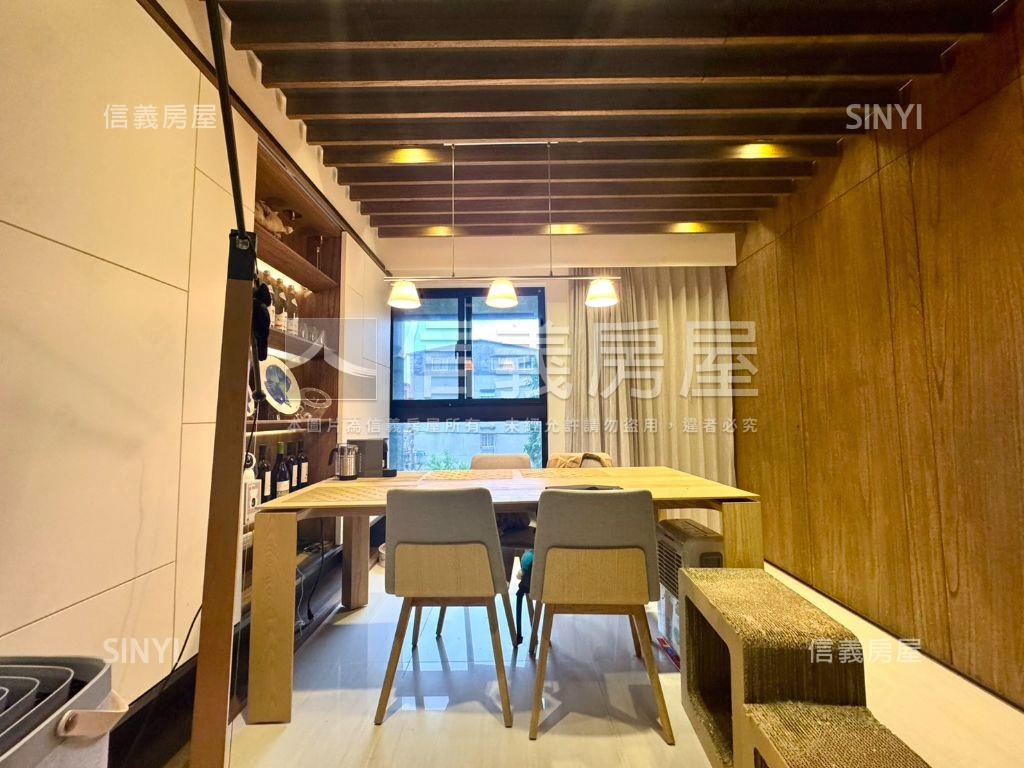 三輝歌劇苑邊間兩房＋車位房屋室內格局與周邊環境