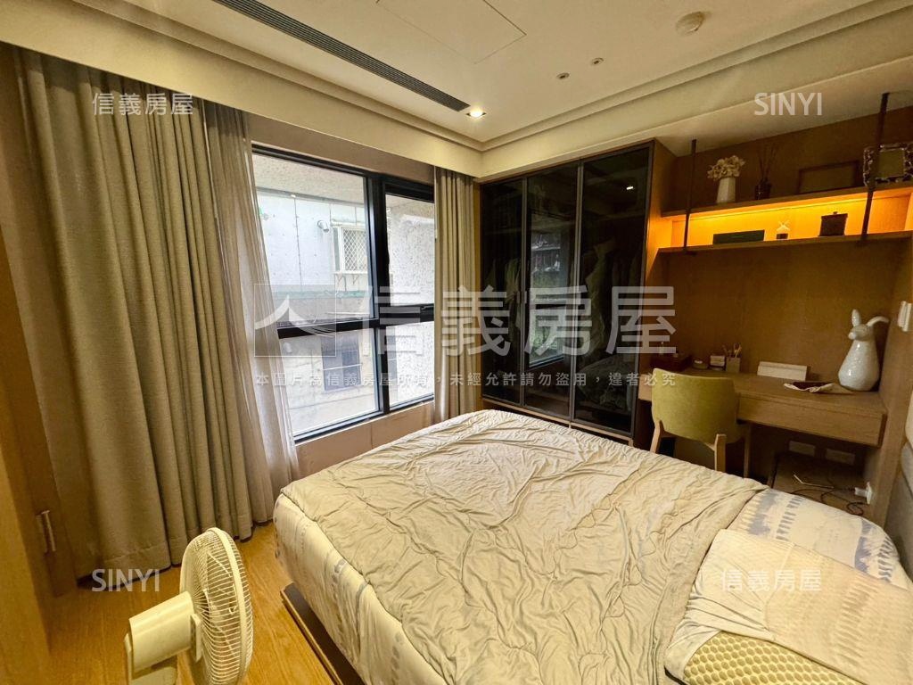 三輝歌劇苑邊間兩房＋車位房屋室內格局與周邊環境