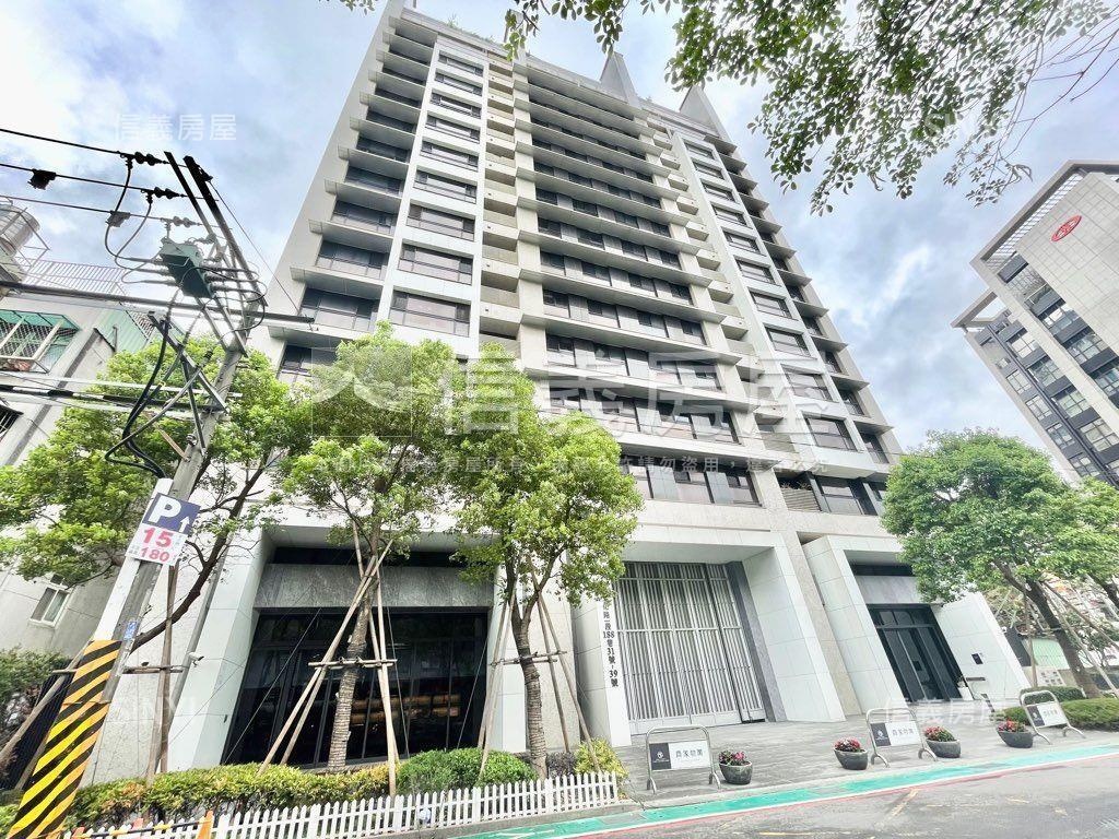 三輝歌劇苑邊間兩房＋車位房屋室內格局與周邊環境