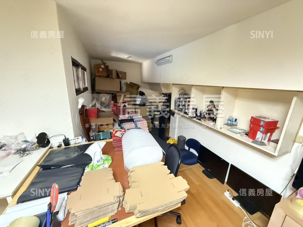 傳奇邊間挑高美廈房屋室內格局與周邊環境