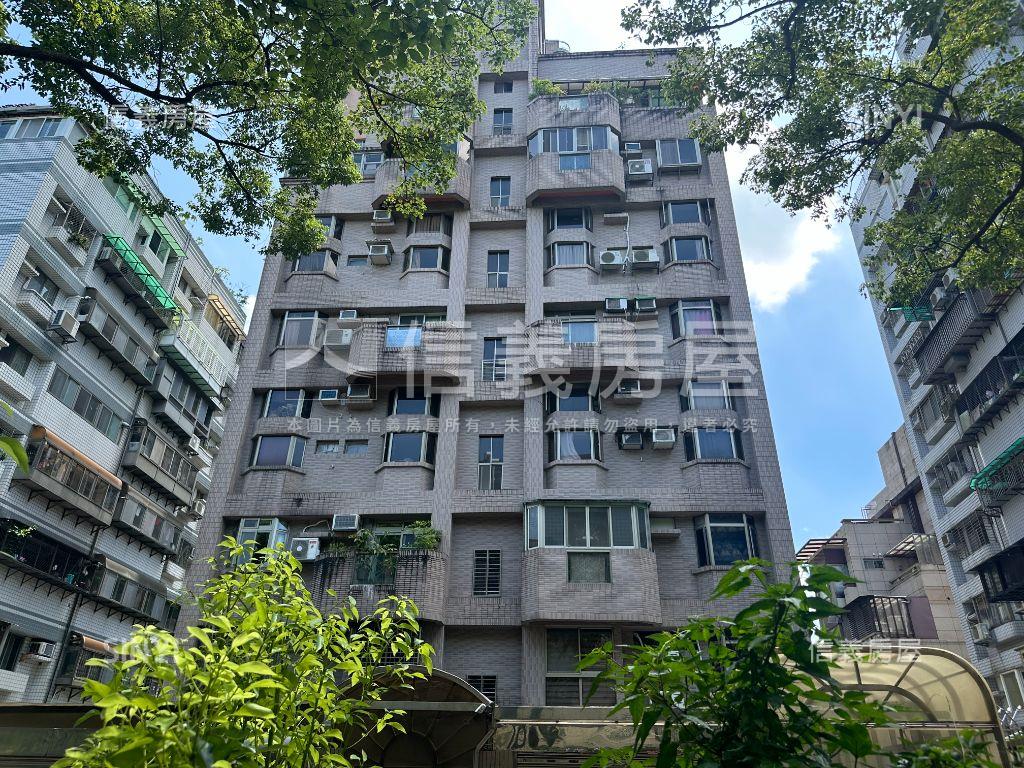 傳奇邊間挑高美廈房屋室內格局與周邊環境