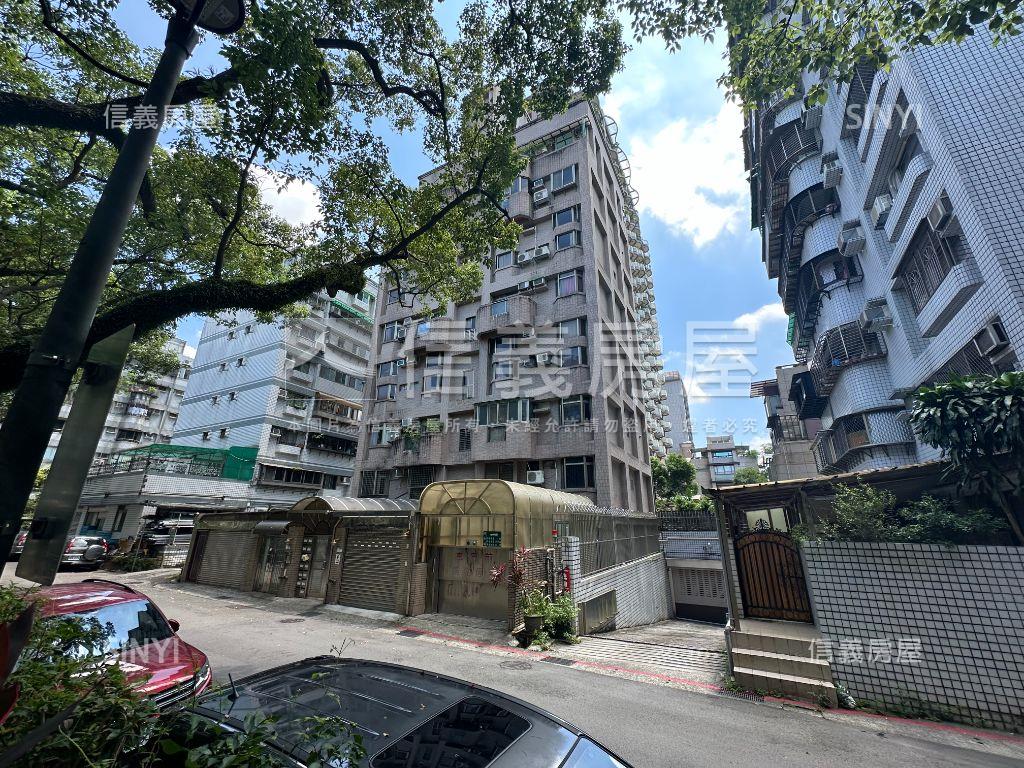 傳奇邊間挑高美廈房屋室內格局與周邊環境