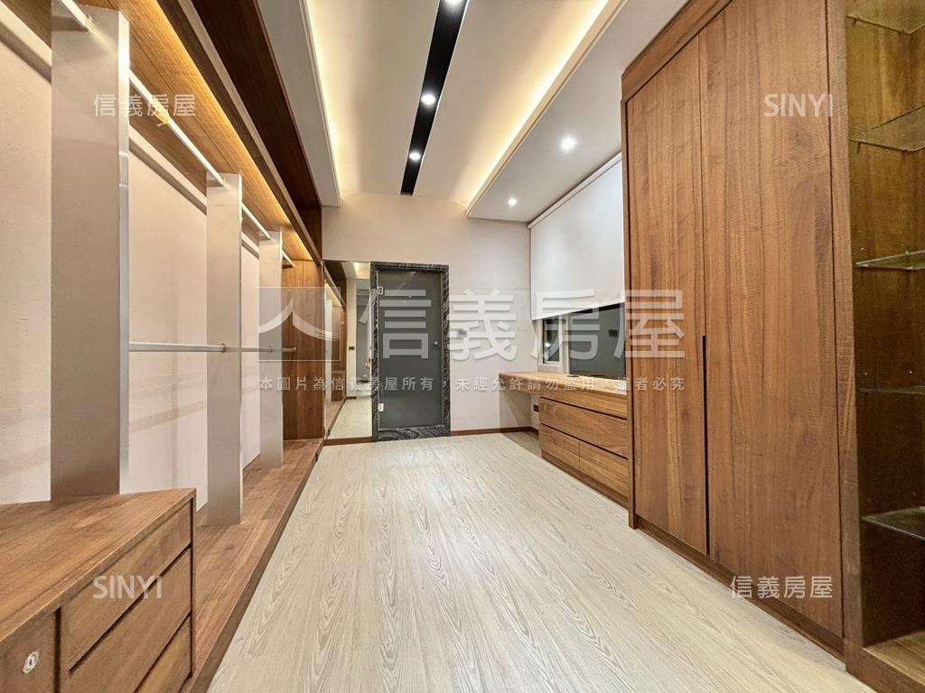 安平醒目大角窗店面房屋室內格局與周邊環境