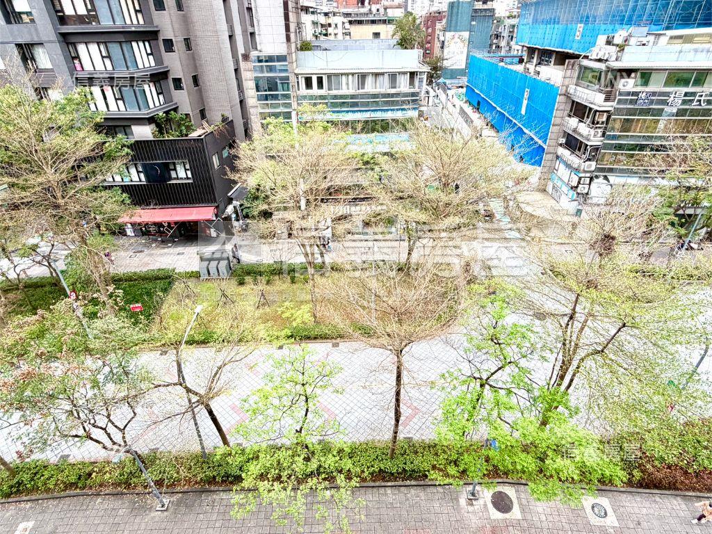 近國館復安華廈管理頂加房屋室內格局與周邊環境