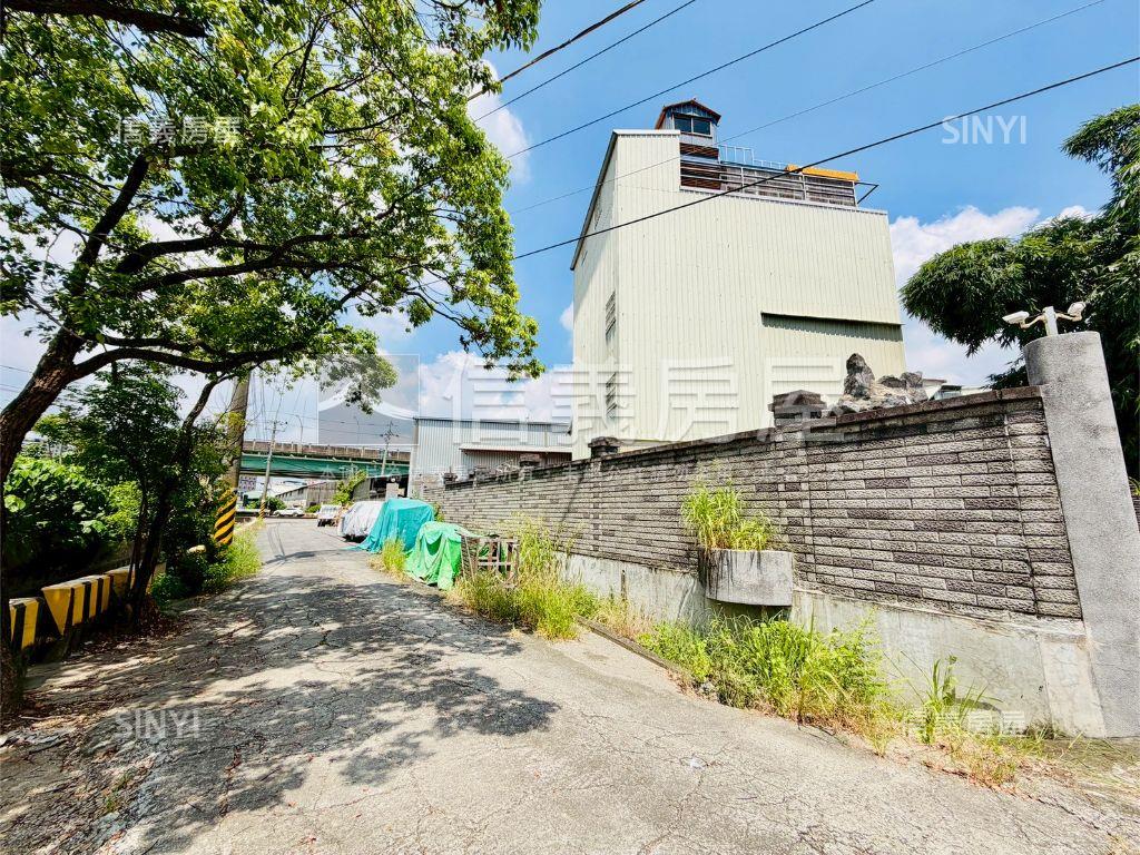 雙臨路大坪數土地房屋室內格局與周邊環境