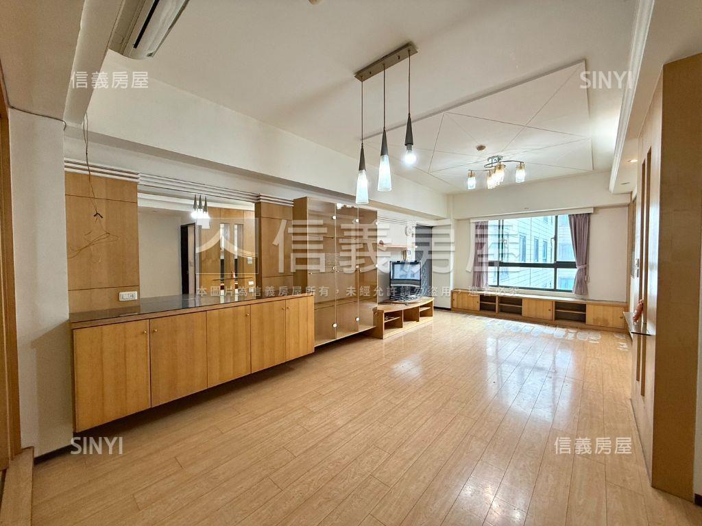 維納斯３房車位房屋室內格局與周邊環境