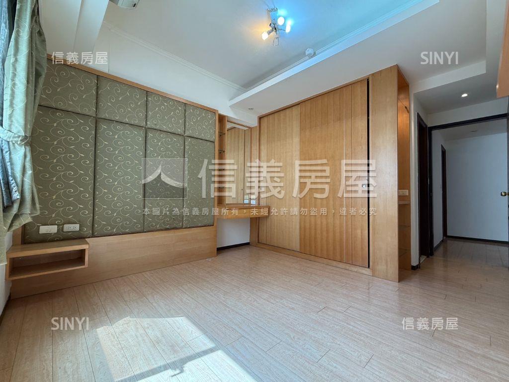 維納斯３房車位房屋室內格局與周邊環境