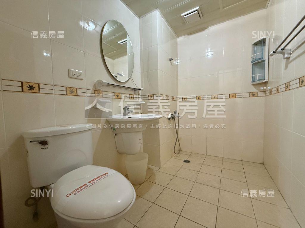 維納斯３房車位房屋室內格局與周邊環境