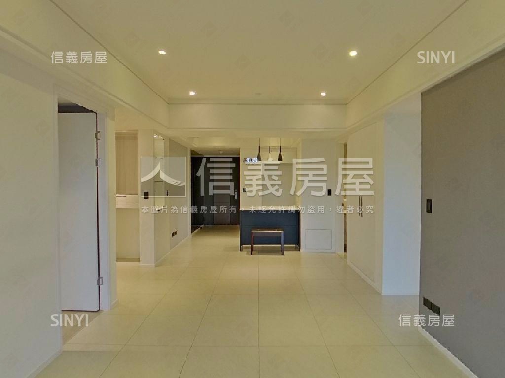 河藍灣精裝綠意三房車位房屋室內格局與周邊環境