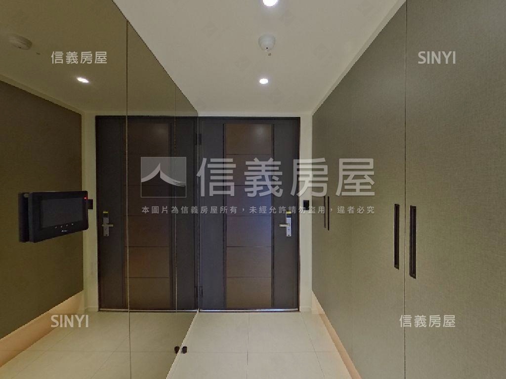河藍灣精裝綠意三房車位房屋室內格局與周邊環境