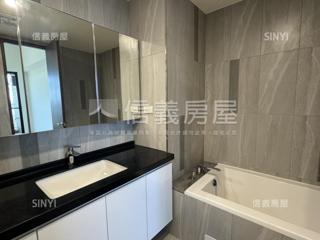 江北河景Ω四房兩車位房屋室內格局與周邊環境