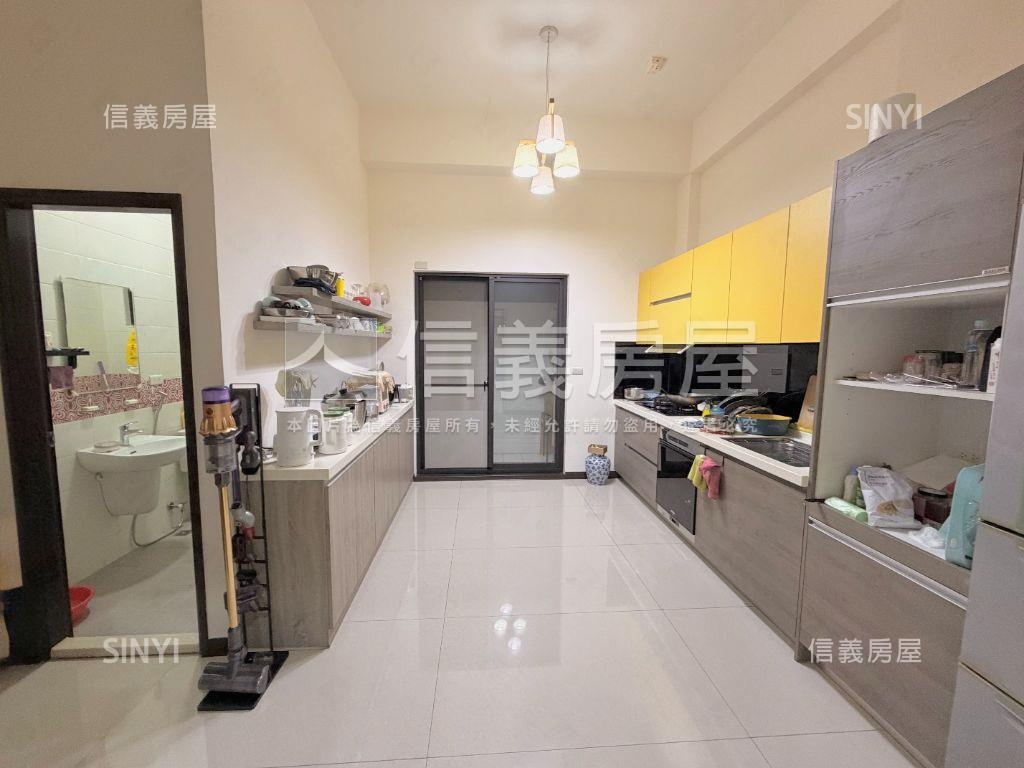 力漢戀家１２匯旺金店墅房屋室內格局與周邊環境