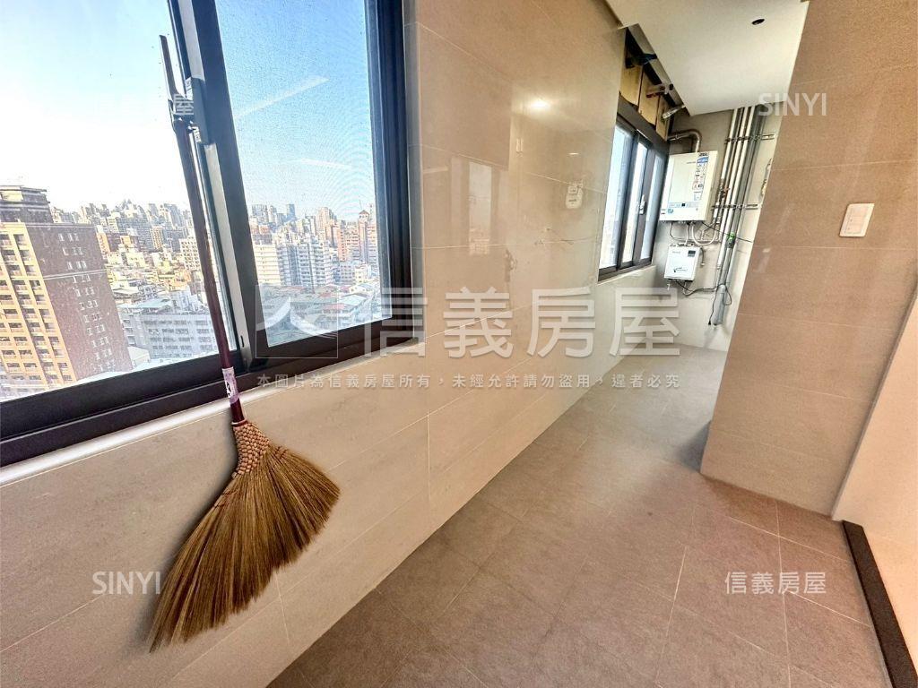 五期☆頂級豪宅三平面車位房屋室內格局與周邊環境