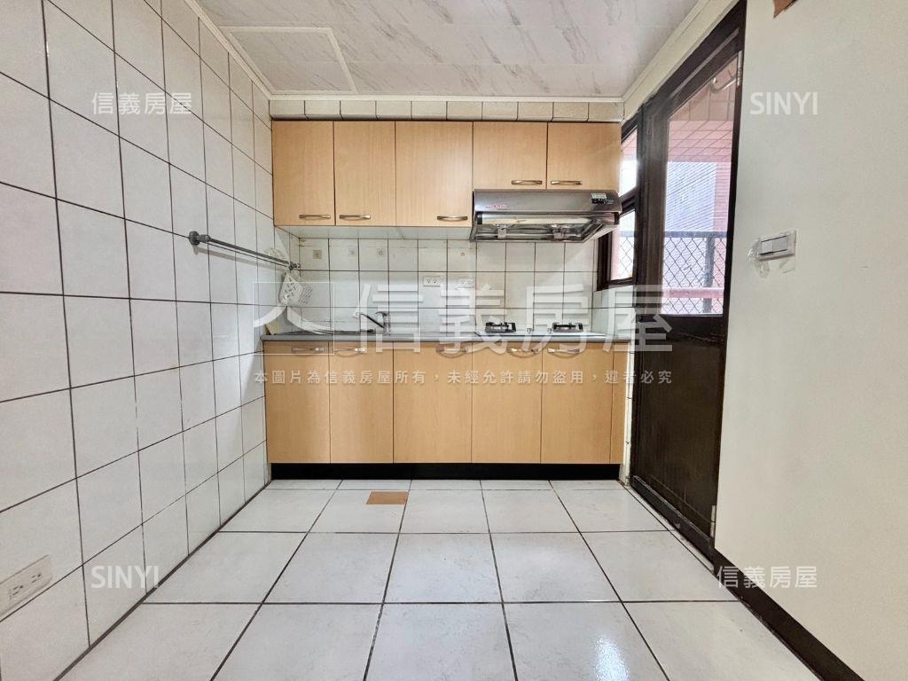 近中央公園❤️大兩房美屋房屋室內格局與周邊環境