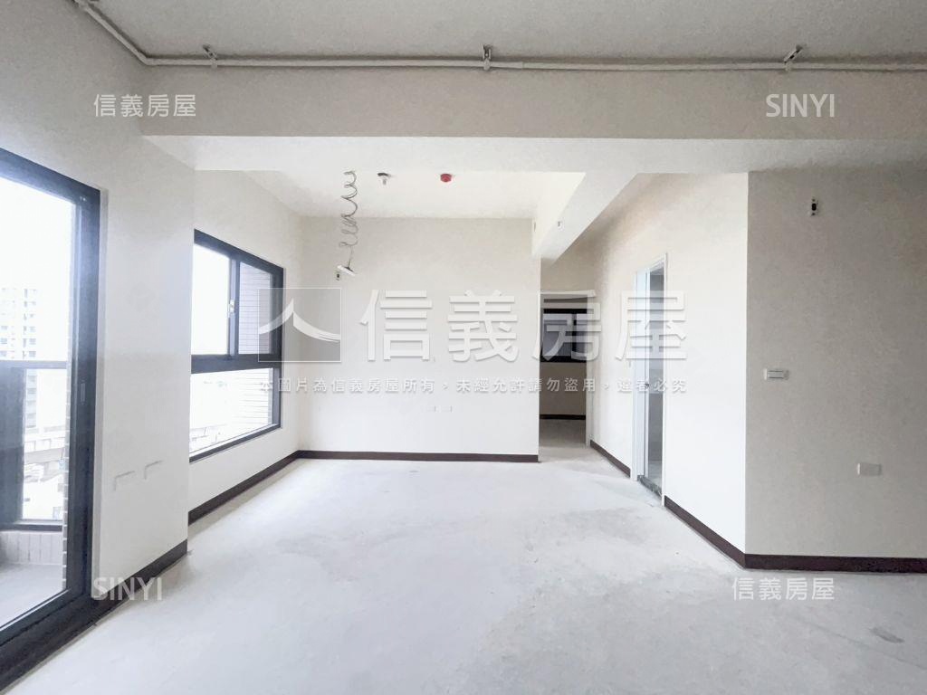 青埔全新大空間有車位房屋室內格局與周邊環境