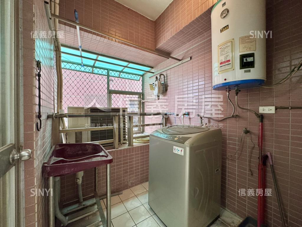 俗！一品花園美大四房平車房屋室內格局與周邊環境