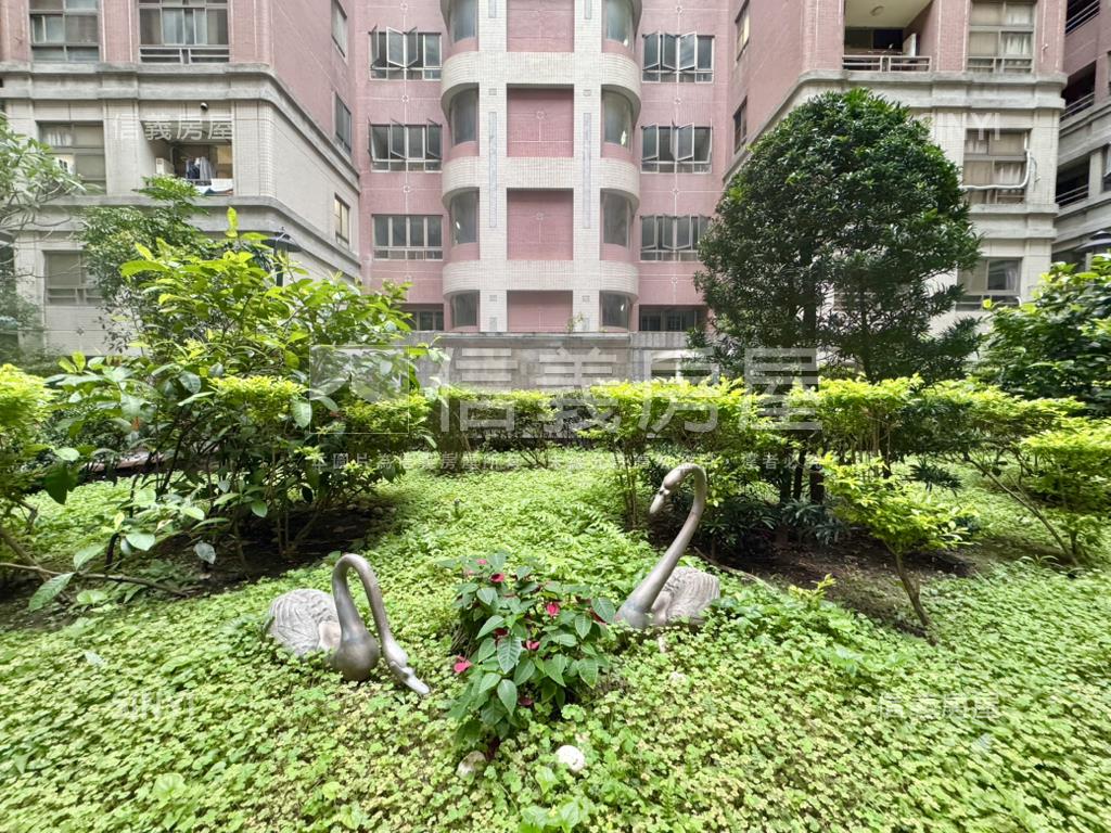 俗！一品花園美大四房平車房屋室內格局與周邊環境