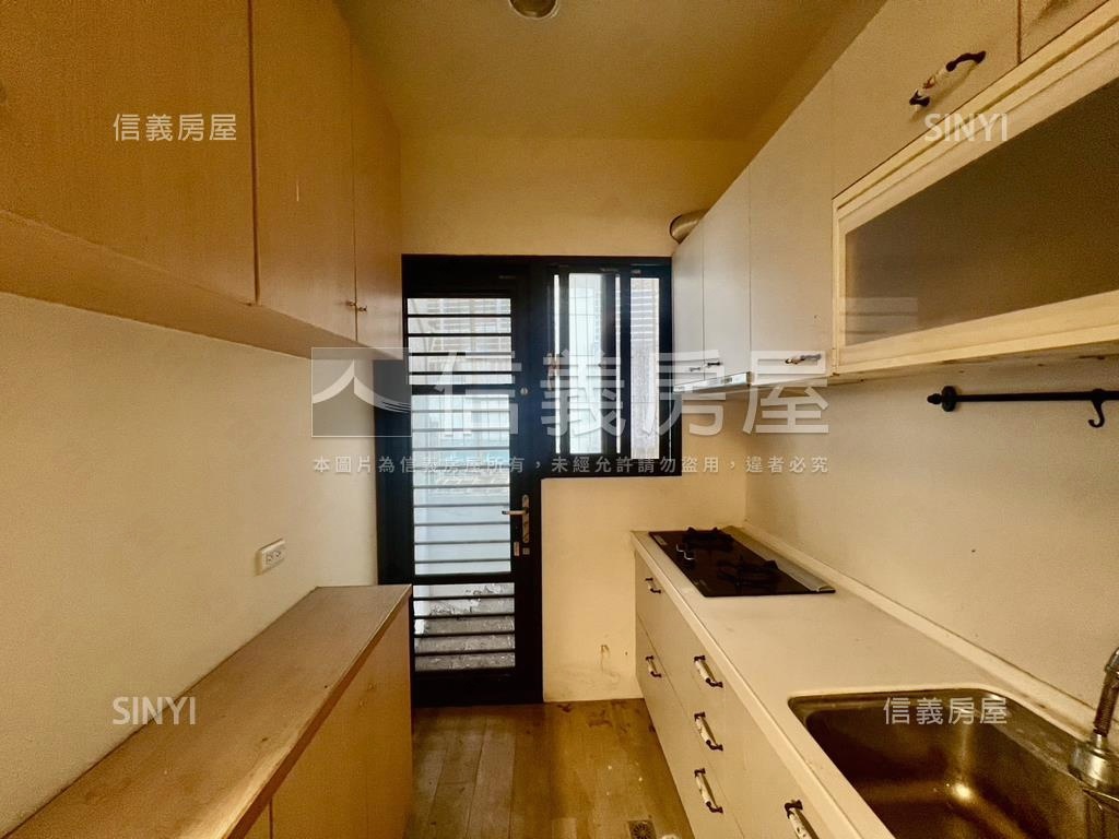 近建國中學國語實小美寓房屋室內格局與周邊環境